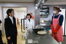 김건희 여사, 새마을 이동 빨래방 봉사활동 - DogDrip.Net 개드립