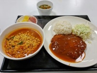 도서관 구내식당 라면 돈까스 7,500원.jpg - DogDrip.Net 개드립