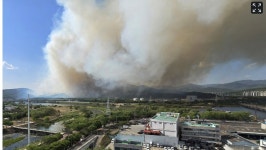 [속보] 대구 산불에 경부고속도로 북대구IC 양방향 진입·진출 차단 - DogDrip.Net 개드립