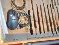 유명 한국 만화가들의 펜 - DogDrip.Net 개드립