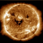 NASA가 촬영한 태양의 미소 - DogDrip.Net 개드립