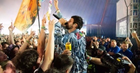 작년 가장 광기였다는 내한공연.jpg - DogDrip.Net 개드립