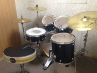 드럼몰: -------리버스나인 G2 하드웨어 풀셋트 60만원 판매!!! 마펙스 최고급 드럼의자 10만원 판매!!! 국내최대 드럼사이트 드럼몰