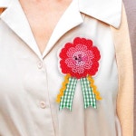 [하하당] 트윙클 카네이션 보석 브로치 (2종 택1) - 레드포인트