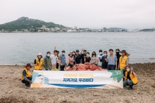 유익컴퍼니, 이마트-지역참여자와 목포에서 연안정화활동 ‘이달의 바다’ 실시