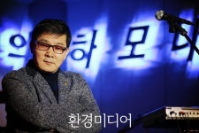 ‘K-Spotlight’ ′사랑의 하모니′ 이경배, 홀로 음악적 여정을 걷다