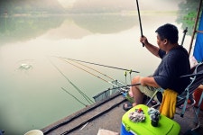 츄릅 > (수곡낚시터) 칠보산의 멋들어진 산새와 맑은물색 , 전통깊은 계곡저수지 수곡낚시터를 다녀오며,,, : 낚시사랑