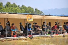 강호지락 > 새롭게 시작하는 향수 사계절낚시터 : 낚시사랑