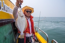 예담2 > 금강7호 대광어의 반란 : 낚시사랑