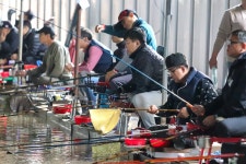 청춘어락 > 안석 하우스 낚시터 : 낚시사랑