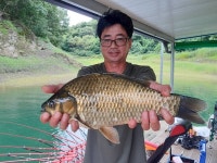 내사리사공 통신원속보 > 키다리낚시터 38.허리급월척.마리수 .문골37 준척들 : 낚시사랑