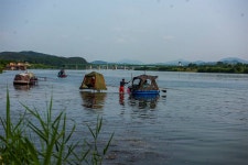 포도월척13 민물낚시 노지조행기 > 남한강 말풀속 붕어들 수심이 얕은곳을 공략하라 : 낚시사랑