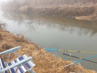 민물수영 민물낚시 노지조행기 > 상주시 와 문경시 작은 수로에서 쌍끌이 붕어 만났습니다 ^^ : 낚시사랑