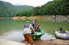 나들이 > 파로호 비수구미오지마을 에서 : 낚시사랑