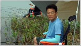 어신 > 깊은 산속 괴산 오지의 저수지 덕평지 : 낚시사랑