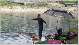 어신 > 한방터인 문막의 건등지에서 : 낚시사랑