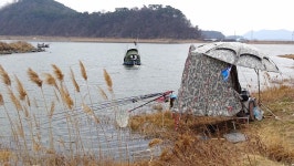 낙하산 > 낙하산의 낚시여행...(충남 당진 당나루물꽃마을 캠핑장 & 50방 시조회) : 낚시사랑