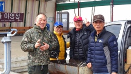 낙하산 > 낙하산의 낚시여행...(충남 당진 당나루물꽃마을 캠핑장 & 50방 시조회) : 낚시사랑