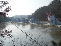 덕송지 유료낚시터 > 풍차낚시터 조황스케치 : 낚시사랑