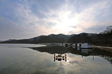 상곡낚시터 유료낚시터 > 1인용 좌대를 소개합니다. : 낚시사랑