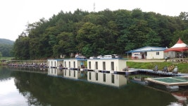 요덕골 유료낚시터 > 덮다 ~더워 한여름 찌올림 좋~~타. : 낚시사랑