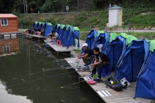 한터낚시터. 유료낚시터 > 최고의 시설 한터에서 멋진 여름을 보내세요 : 낚시사랑