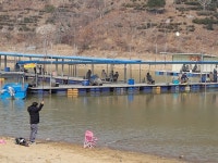 아산신수 유료낚시터 > 아산 신수지 3월 첫주말 화보입니다. : 낚시사랑