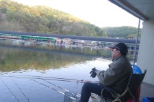 용인지곡낚시공원 유료낚시터 > ◐ 어느 조사님의 잔잔한 감동 ◐ : 낚시사랑