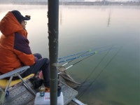 안성 거청낚시터 유료낚시터 > 붕어전용 거청낚시터 3 월 8일 붕어조황 : 낚시사랑