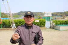 내동지 유료낚시터 > *** 1박 4짜 3마리 *** : 낚시사랑