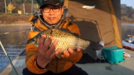 용설지 유료낚시터 > 꾼들의 월척파티 : 낚시사랑