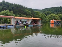 산들낚시터 유료낚시터 > 아산 산들낚시터의 배부른 금요일 모습입니다. : 낚시사랑