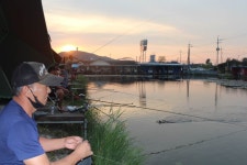 영종낚시터(구만정낚시터) 유료낚시터 > 만석~영종터! 입질도 가득, 손맛도 가득! : 낚시사랑