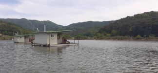 어우실지. 유료낚시터 > 조황이 좋다고 난리네요 전좌대 많이도 잡았네요 : 낚시사랑