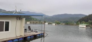 어우실지. 유료낚시터 > 만석임에도 전좌대 대만족 하다고 합니다 주말승률 90%넘었네요 : 낚시사랑