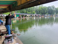 우금낚시공원 유료낚시터 > 호조황의연속~~ : 낚시사랑