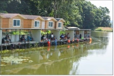 산우물낚시터 유료낚시터 > 일톤오백 조황과 메타칠십 몸통찍기(산우물낚시터) : 낚시사랑