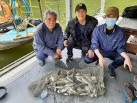 송석지낚시터 유료낚시터 > 송석지4월14일 : 낚시사랑