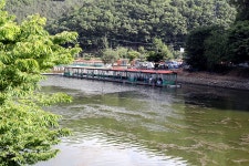 한터낚시터. 유료낚시터 > 2022 / 05 / 27 한터 낚시터 향어 대량방류 했습니다. : 낚시사랑