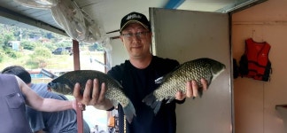 두창낚시터 유료낚시터 > 더워도 너무 덥내요 ^^ : 낚시사랑