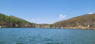 유료터정보 > 유료터점주조황 > 가깝고 물 좋고 경치 좋은 곳~~!!-용인삼인낚시터-