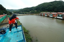 한터낚시터. 유료낚시터 > 한터 낚시터 2023년 07월14일 향어 잉어 대량방류했습니다. : 낚시사랑