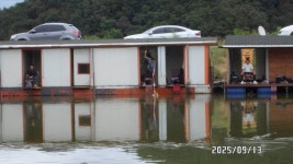 대석낚시터 유료낚시터 > 주말과 주중 스케치 (조황 굿) : 낚시사랑