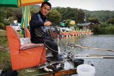 노아주 > 안성 장광낚시터-4.5미터 깊은 수심 폭풍 입질 짜릿한 손맛! : 낚시사랑