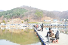 상덕낚시터 > [상덕낚시터] 3월 2주차 이야기 - 용인 상덕 : 낚시사랑
