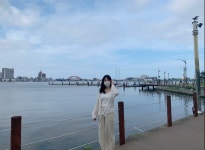 오늘도 플라이모델과 함께! 하늘하늘해요 ㅎㅎ 바람불면 찰랑 거려서 여리한 느낌이 나고, 날씬해 보이기도 하고,REVIEW - (주)플라이모델