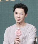신화 전진, 코로나19 여파로 결혼식 연기