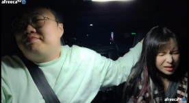 포모스 여빈 머리 쓰다듬어주는 봉준 여빈 표정ㅋㅋ 여빈 머리 쓰다듬어주는 봉준 여빈 표정ㅋㅋ