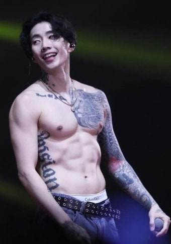 포모스 감량해서 현재 61kg 라는 박재범 몸 ㄷㄷ 감량해서 현재 61kg 라는 박재범 몸 ㄷㄷ