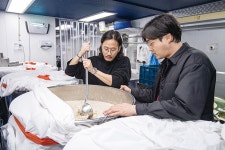 젊은 감각으로 우리술시장서 우뚝 - 식품외식경제 젊은 감각으로 우리술시장서 우뚝